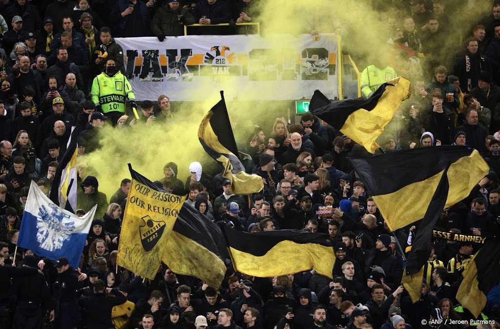 Elf arrestaties rondom wedstrijd Vitesse-Rapid Wien