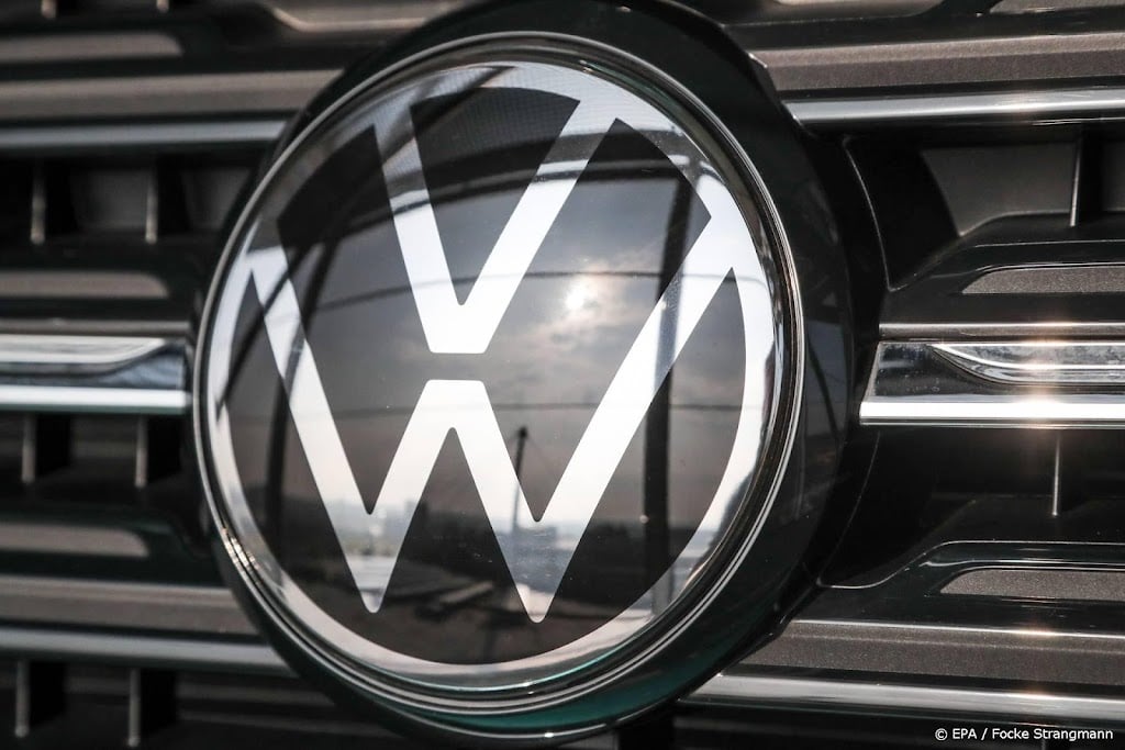 Volkswagen legt twee Duitse fabrieken stil om conflict Oekraïne