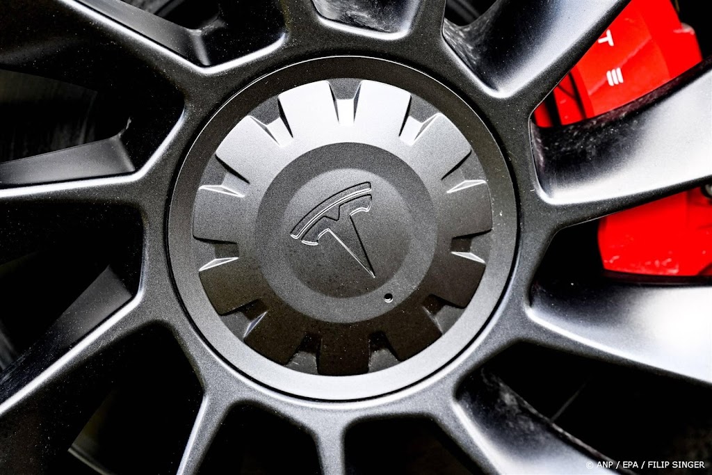 Vakbond pleit voor dialoog over uitbreiding Duitse Tesla-fabriek