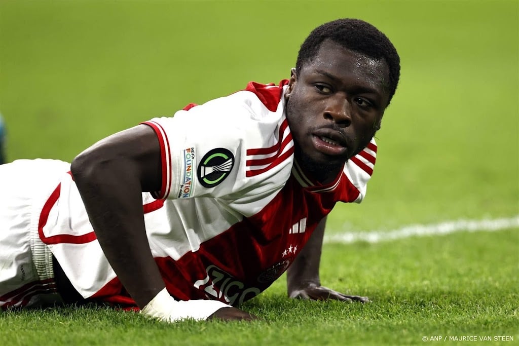 Ajax met Brobbey maar zonder Berghuis tegen AZ