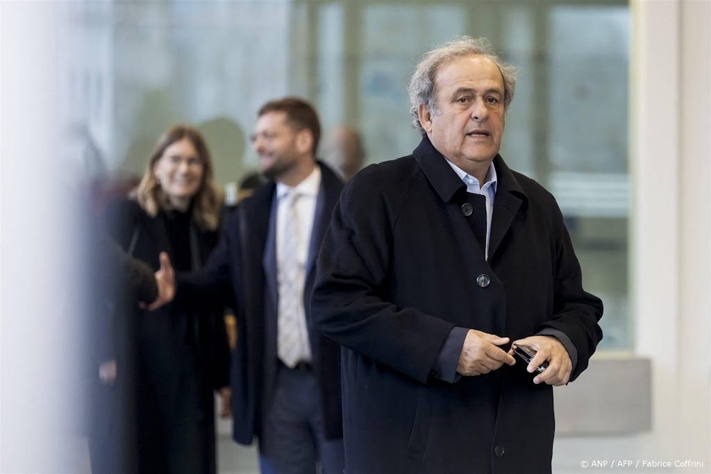 Oud FIFA-baas Blatter en Platini weer vrijgesproken van fraude