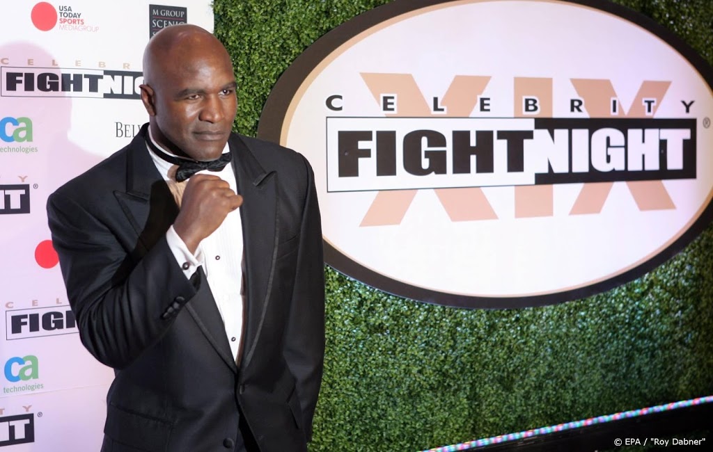Boksopa Holyfield wil uitgedaagd worden door ex-rivaal Tyson