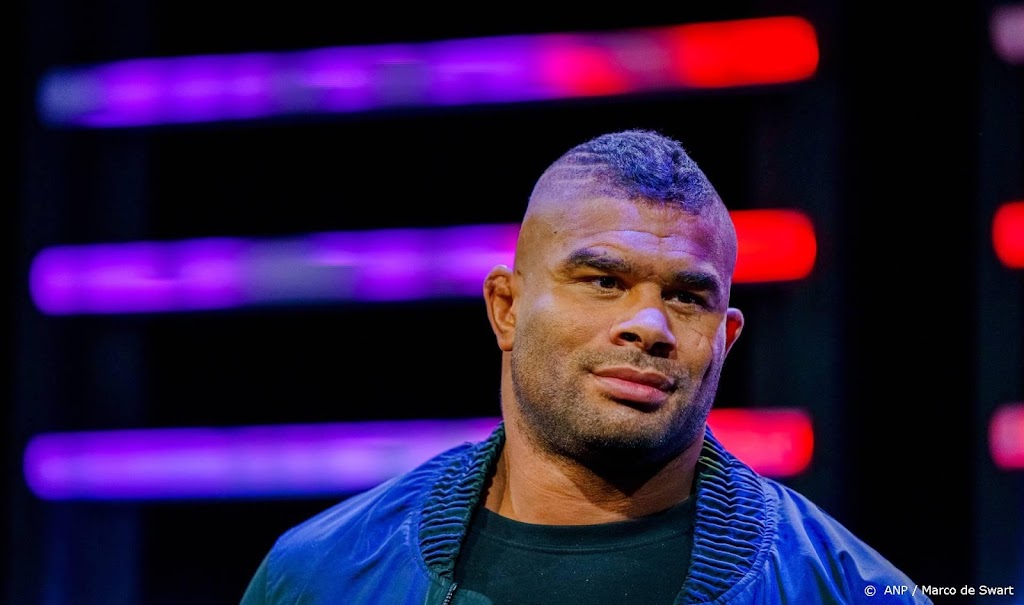 Kickboksers Hari en Overeem in oktober weer tegen elkaar