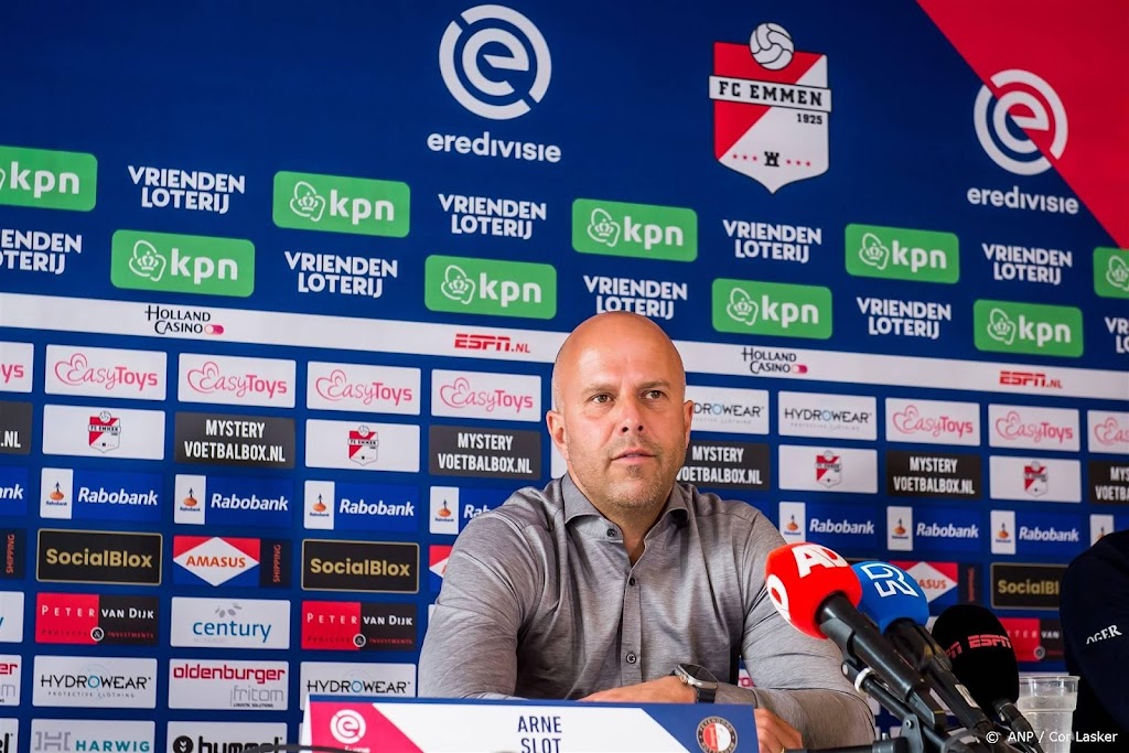Trainer Slot blijft ondanks interesse bij kampioen Feyenoord
