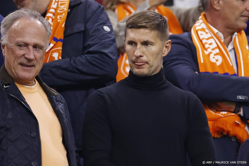 Levchenko wil snel duidelijkheid voor spelers Vitesse
