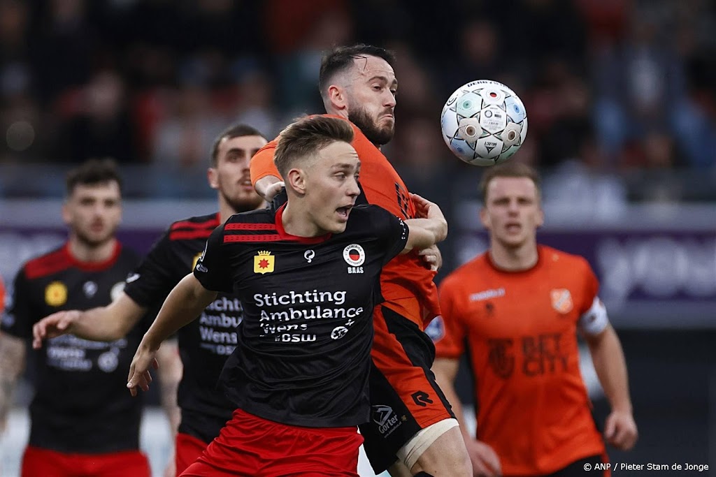 Middenvelder Baas van Excelsior naar stadgenoot Sparta