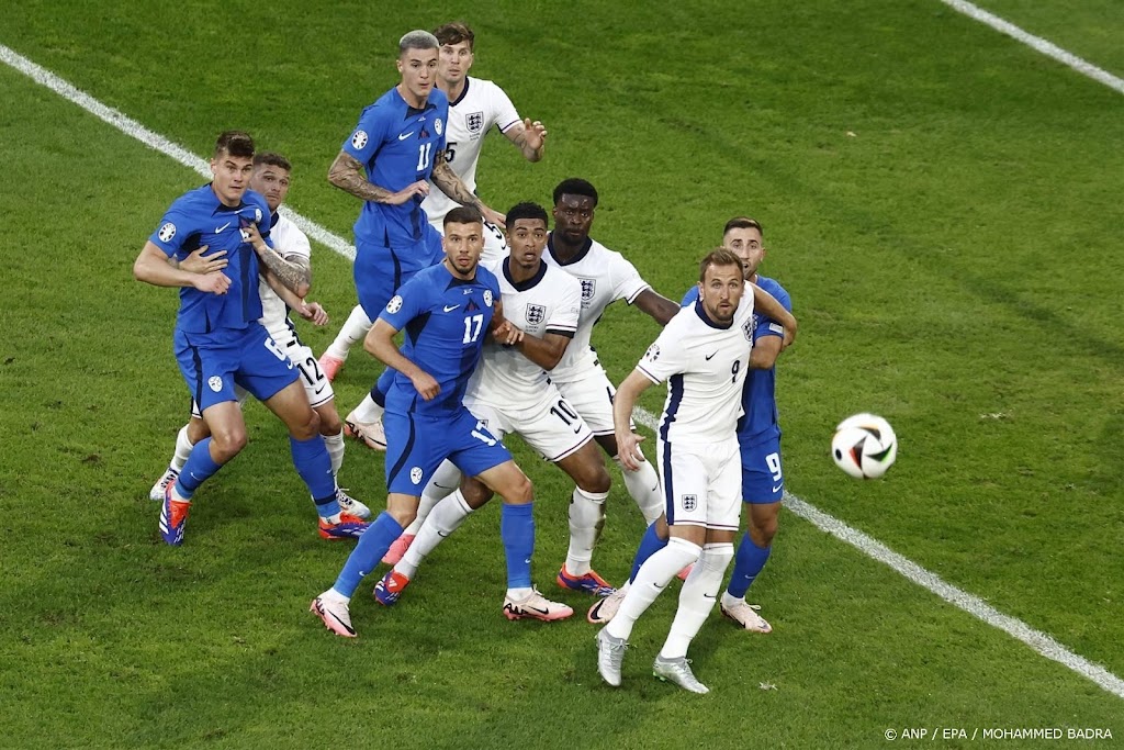 Engeland als groepswinnaar door op EK, Slovenië ook verder