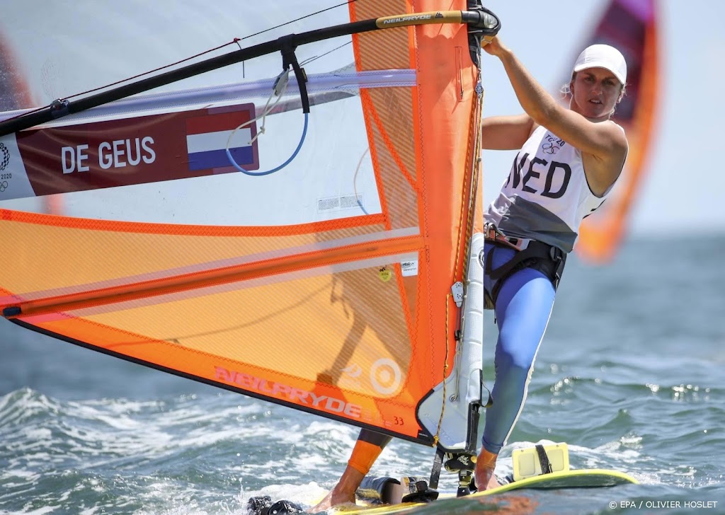Zeilster De Geus wint derde race en klimt naar zesde plaats