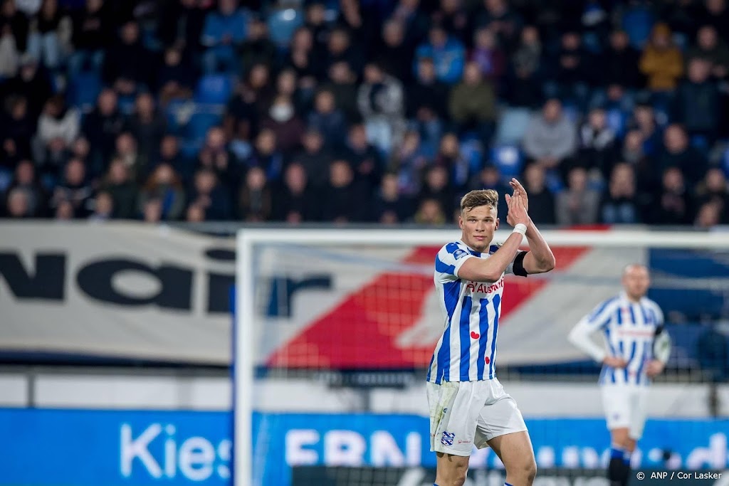Heerenveen huurt aanvaller Van Hooijdonk nog een jaar van Bologna