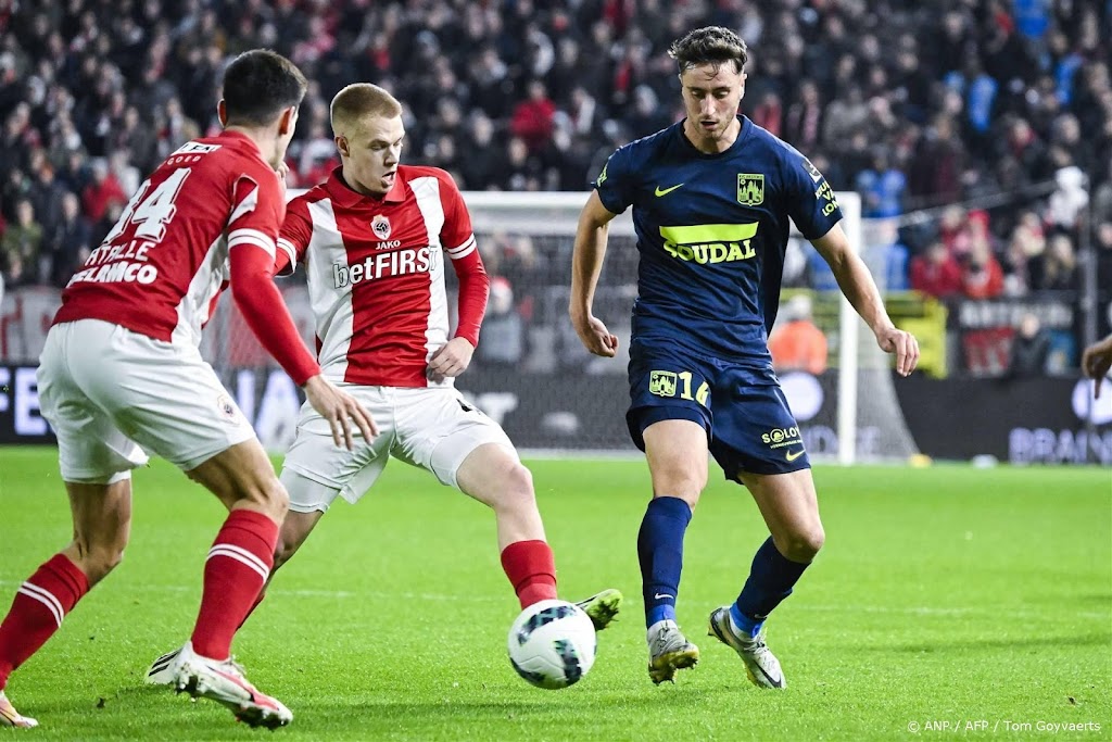 Willem II huurt Belgische spits Vaesen van Westerlo