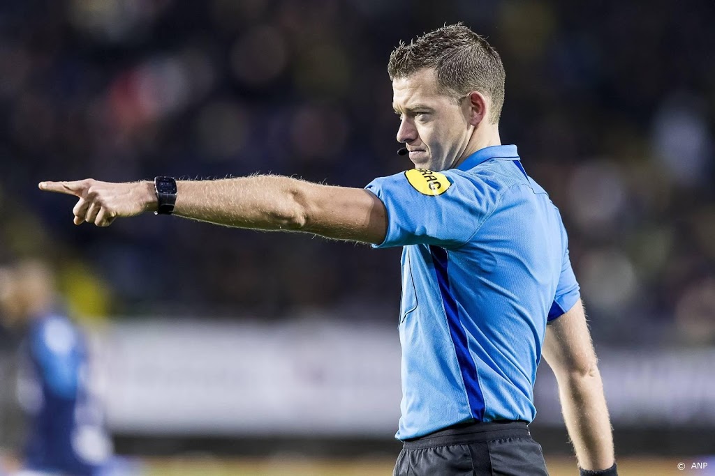Debuut scheidsrechter Lindhout in Champions League