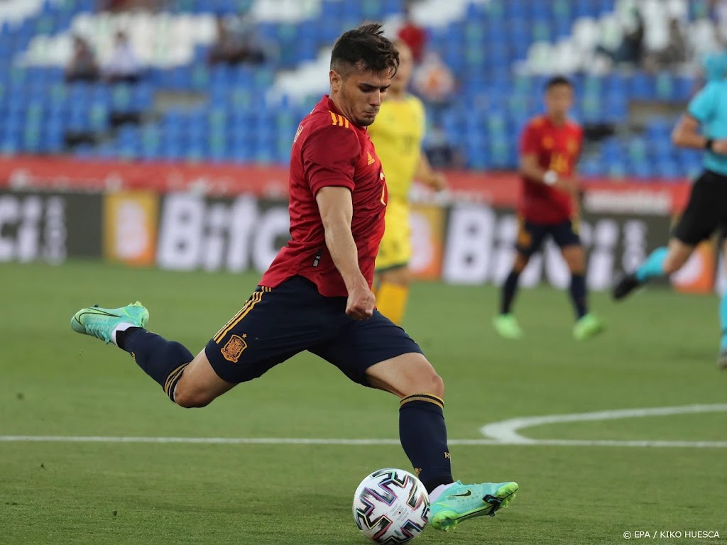 Basisdebutant Maldini (19) helpt AC Milan aan zege in Serie A
