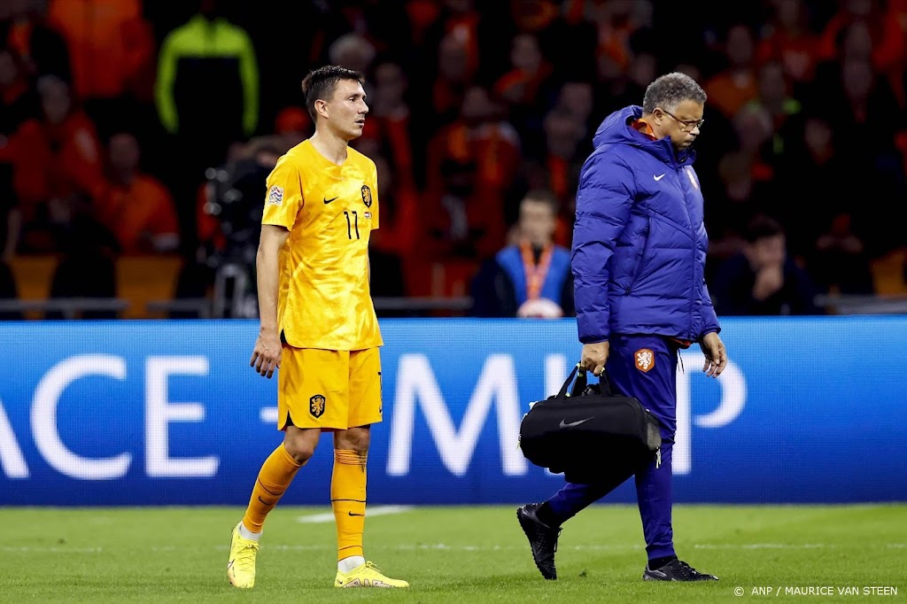 Berghuis valt voor rust uit bij Oranje met rugblessure