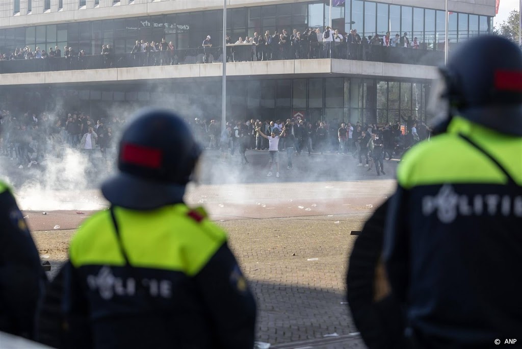 KNVB mengt zich niet in opgelaaide discussie aanpak voetbalgeweld