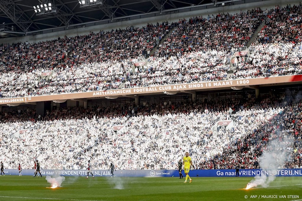 Ook fans Ajax tegen het verplaatsen van duel met FC Volendam 