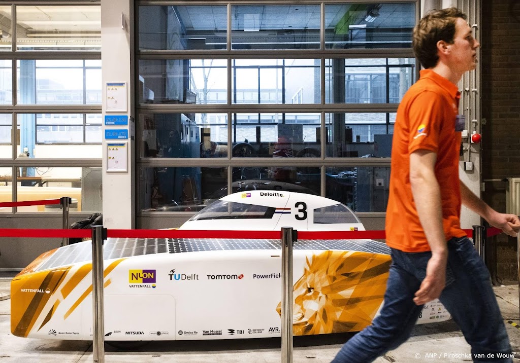 Studenten Delft, Groningen en Twente strijden in zonneautorace
