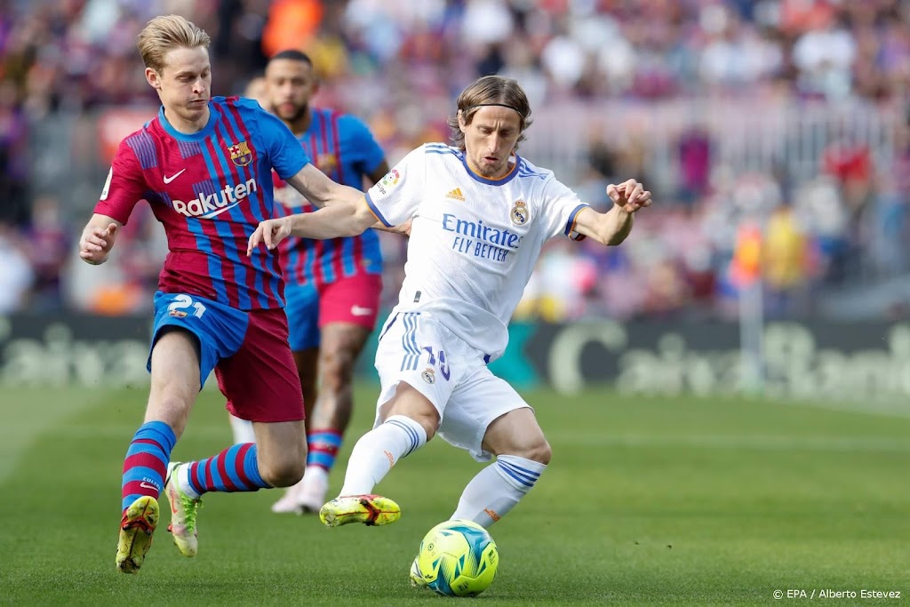 Hamstringblessure houdt Frenkie de Jong aan de kant bij Barcelona