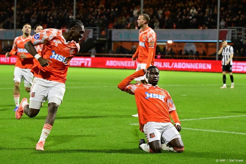 FC Volendam vergroot met 3-0-zege zorgen Heracles Almelo