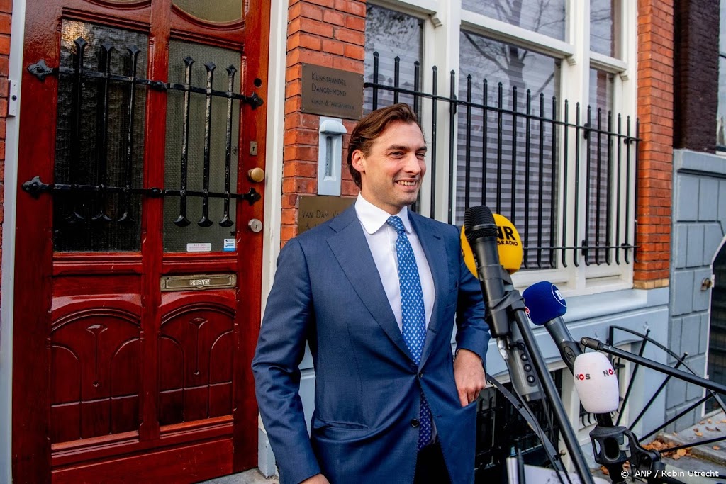 Bestuur heeft Baudet niet eruit gezet maar gevraagd te vertrekken