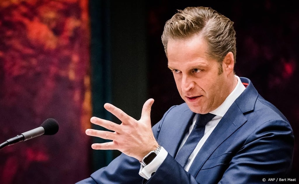 De Jonge: heb niet willen vooruitlopen op hardere corona-aanpak