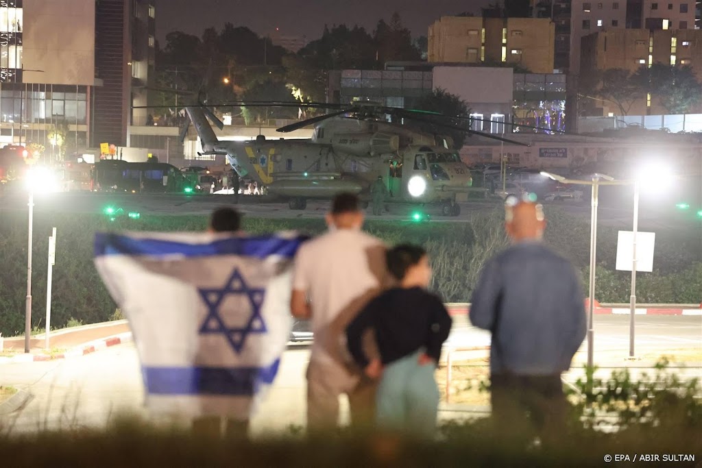 Hamas laat zaterdag 14 gijzelaars vrij, Israël 42 gevangenen