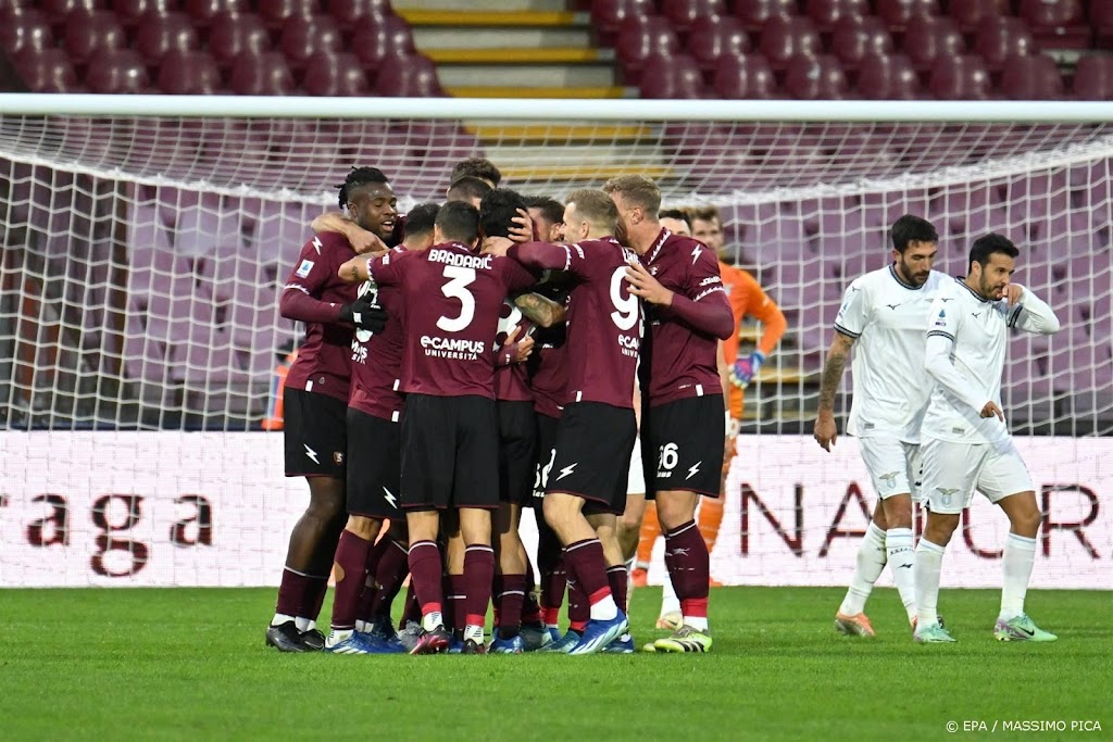 Lazio verliest bij hekkensluiter Salernitana