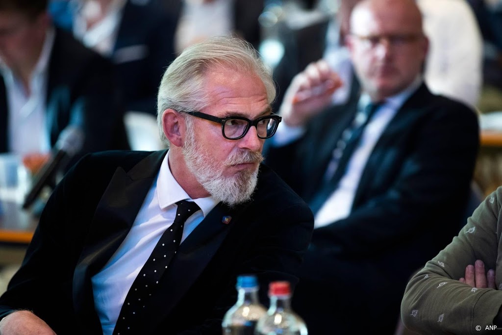 Oproep Telstar: sta open voor dialoog en blijf weg van geweld