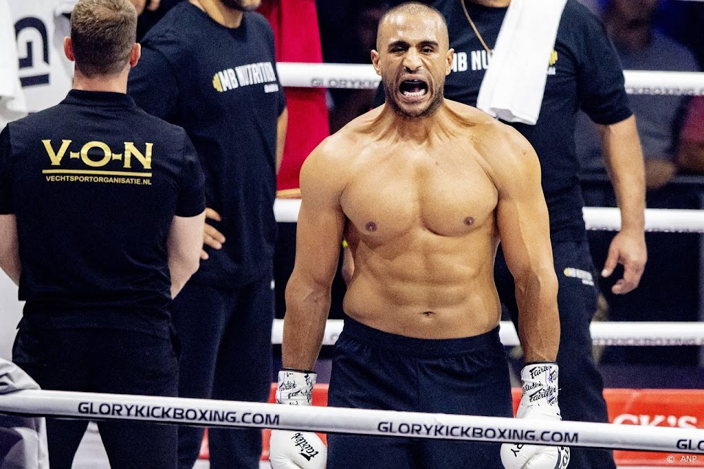 Badr Hari verlengt bij Glory en vecht op 19 maart tegen Wrzosek