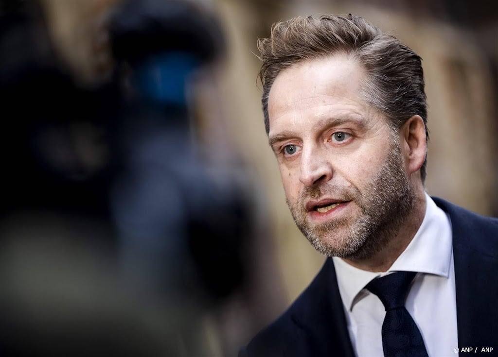 Kabinet wil eerder stemhulp voor verstandelijk beperkten