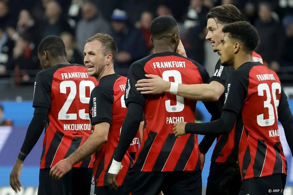 Götze bezorgt Eintracht Frankfurt drie punten tegen Mainz