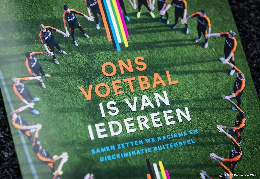 MVV bestraft twee fans wegens racistische uitlatingen
