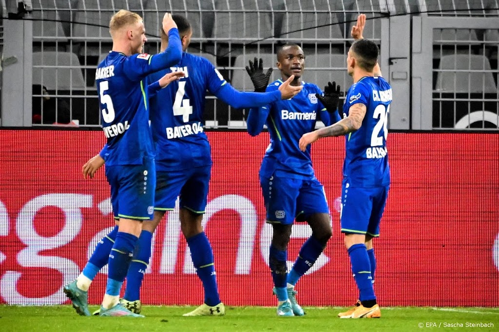Bayer Leverkusen na zege steviger op derde plaats in Bundesliga