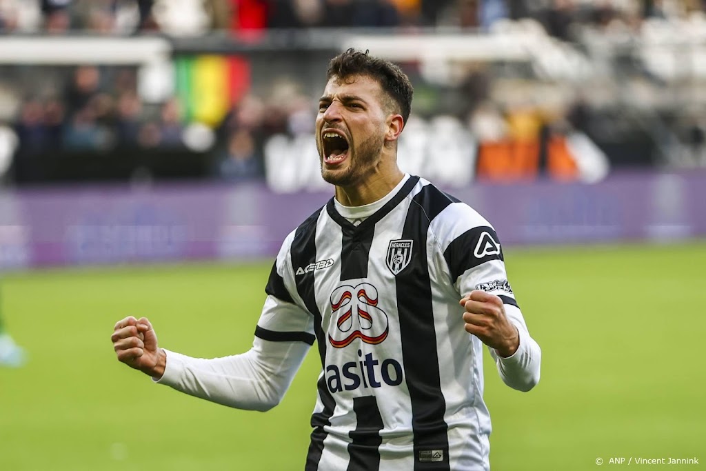 Heracles maakt einde aan ongeslagen status PEC Zwolle in 2022