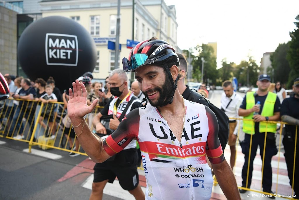 Gaviria breekt sleutelbeen bij val in Omloop