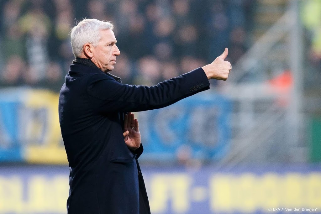 ADO-trainer Pardew: zou nooit bonus willen ontvangen