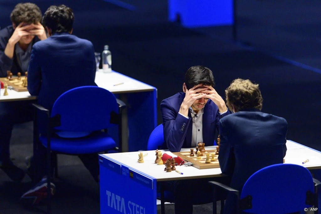 Schaker Giri verliest, Nepomniatsjtsji wint kandidatentoernooi
