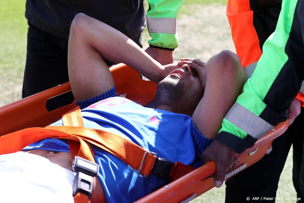 Zware blessure FC Utrecht-verdediger St. Jago
