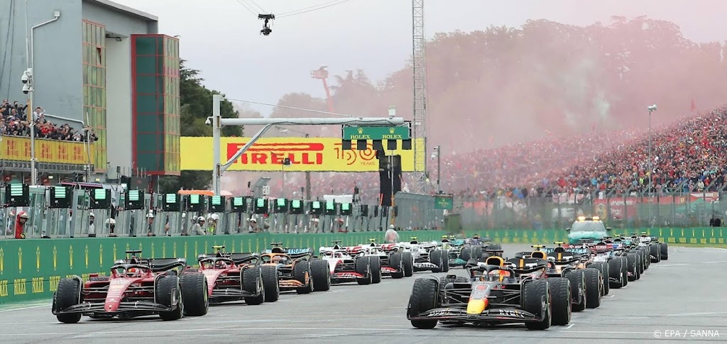 Formule 1-teams schrapen verf om auto's lichter te maken