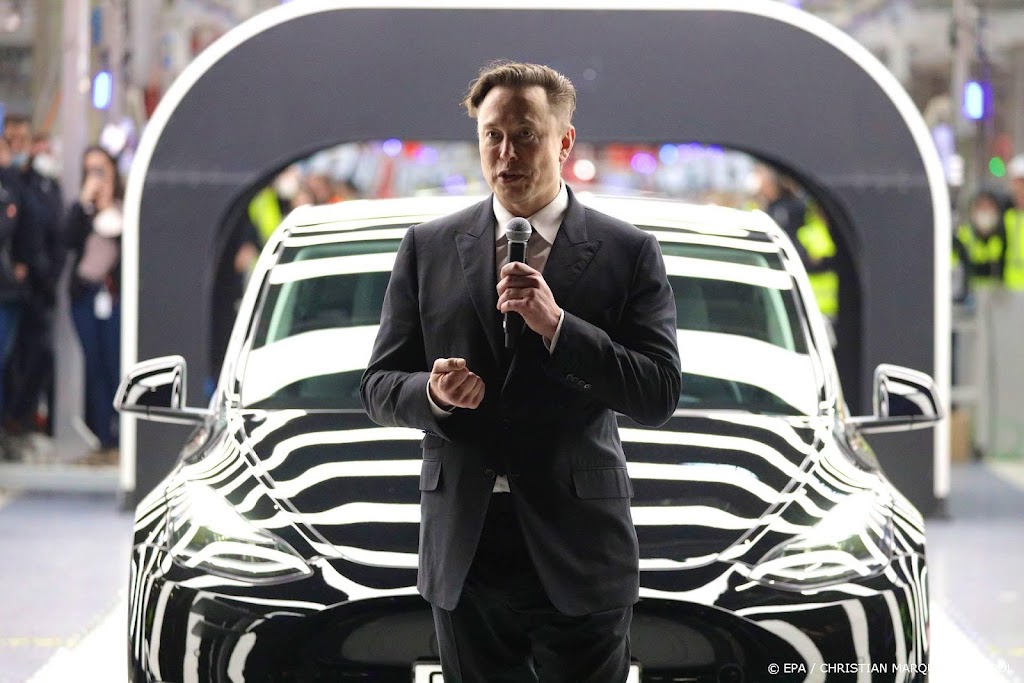Tesla verliest meer dan 100 miljard dollar op rood Wall Street