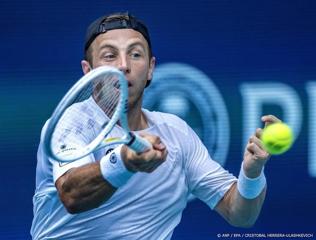 Tennisser Griekspoor bereikt derde ronde masterstoernooi Madrid 