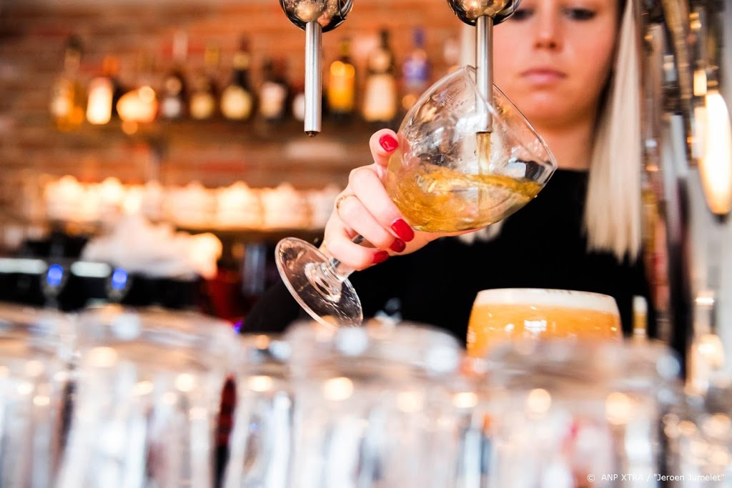 Steeds meer mensen houden het bij één glas alcohol
