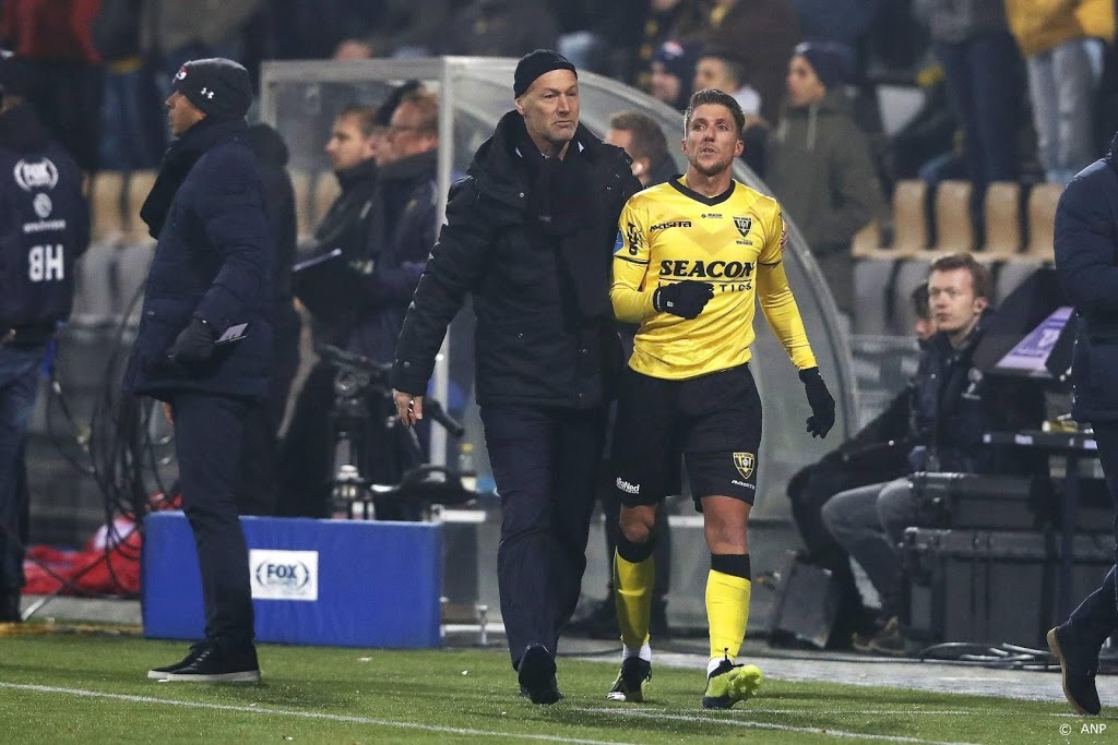 VVV laat Van Ooijen en Cattermole gaan
