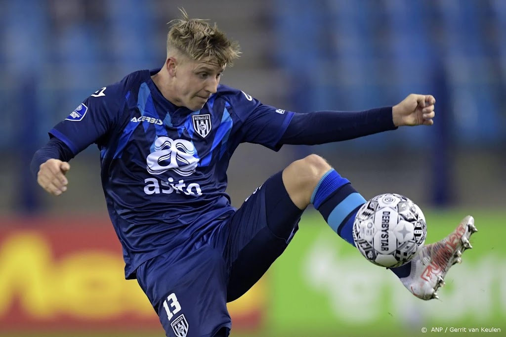 Knoester van gedegradeerd Heracles naar Hongaarse kampioen