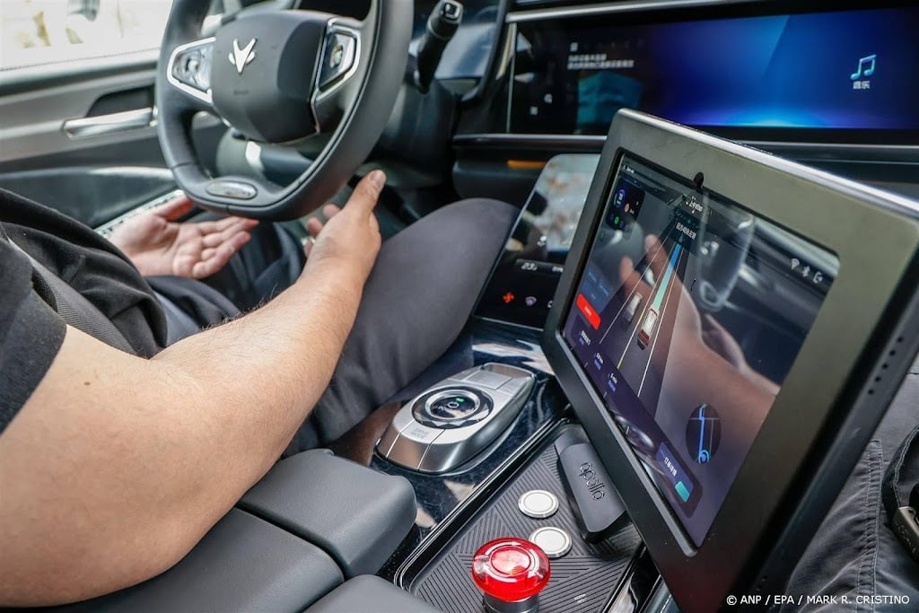 Duitsland start woensdag proef met zelfrijdende auto's