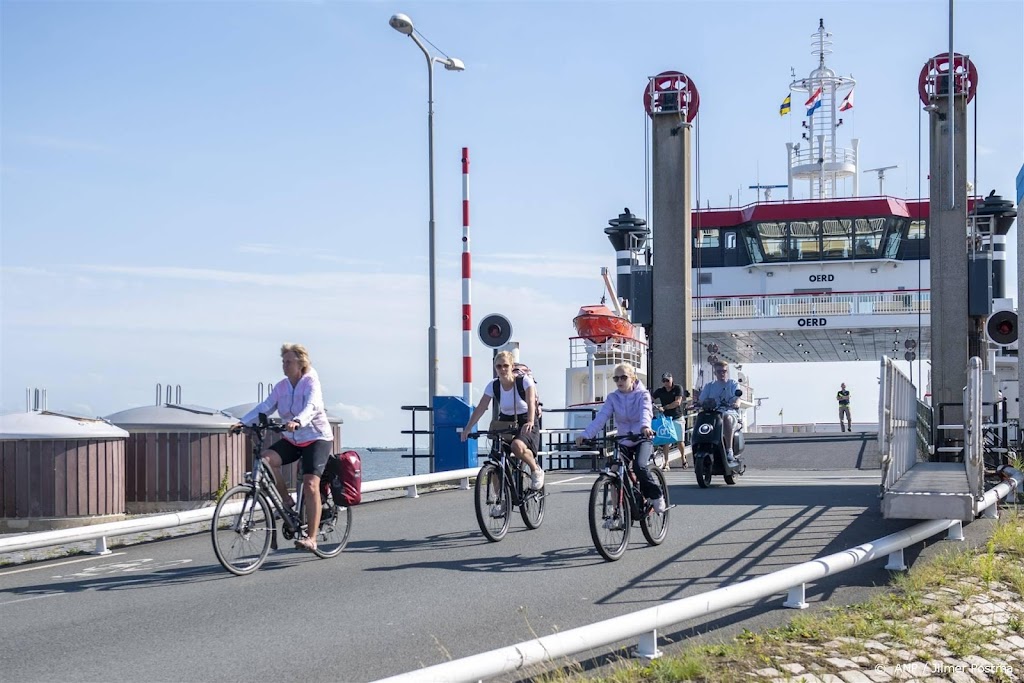 Commissaris Friesland: minder afvaarten Ameland onbegrijpelijk