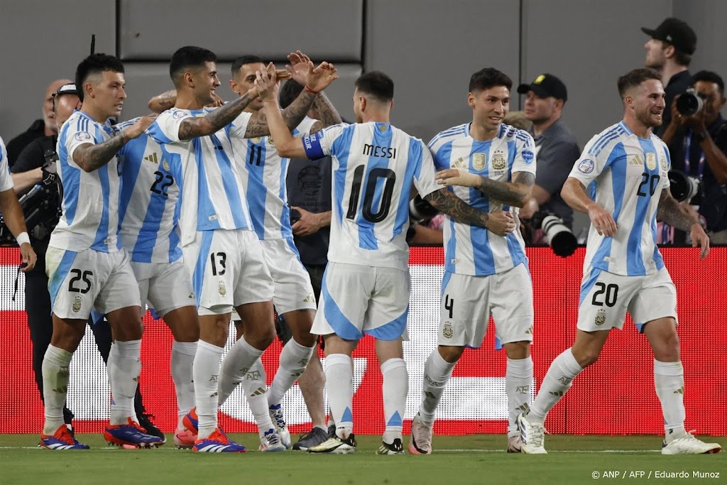 Argentinië zeker van kwartfinales Copa América na winst op Chili