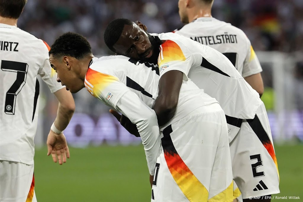 Verdediger Rüdiger onzeker voor achtste finale Duitsland op EK
