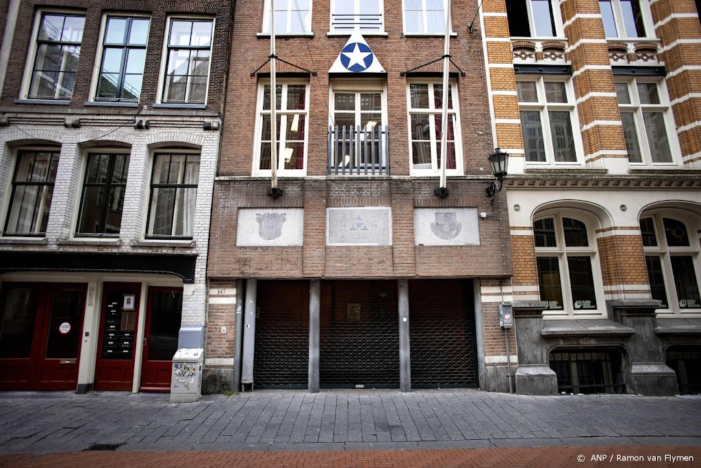 Reünisten: leden corps A'dam kunnen voorbeeldfunctie niet houden