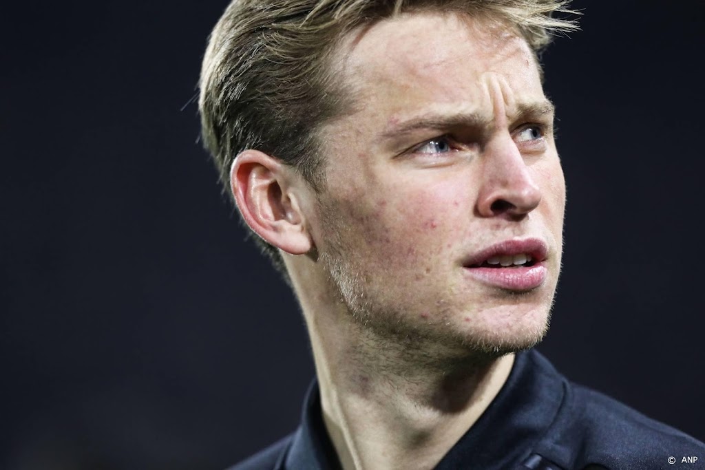 Spelersvakbond vindt dat FC Barcelona Frenkie de Jong chanteert