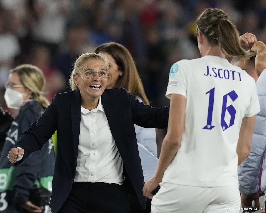 Bondscoach Wiegman is heel trots op Engelse voetbalsters